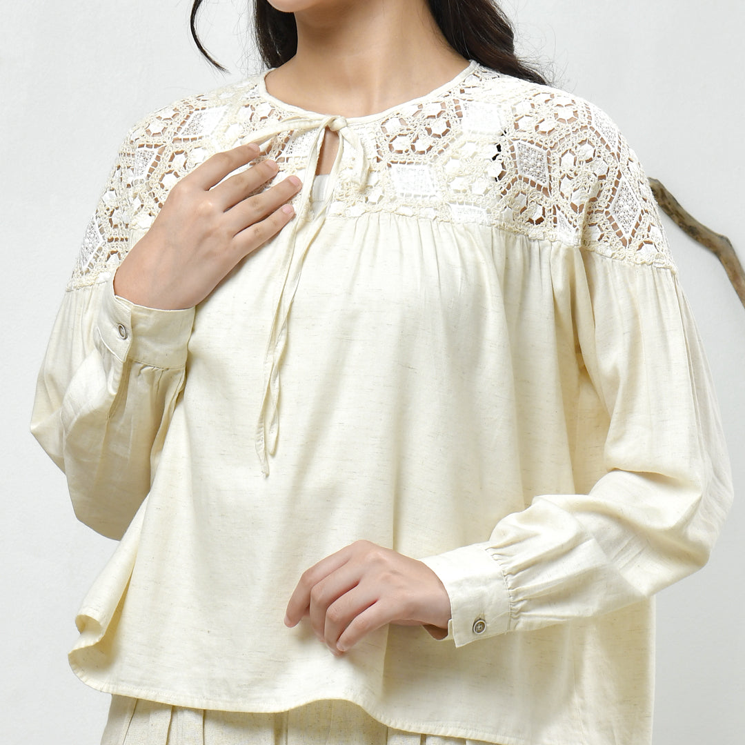 Triset Casual Blouse Wanita Lengan Panjang Lace Transparan | Reguler Fit | TR3105390
