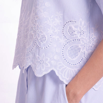 Triset Casual Blouse Wanita Scallop Embroidery Lengan Pendek | Boxy Fit | TR5053531