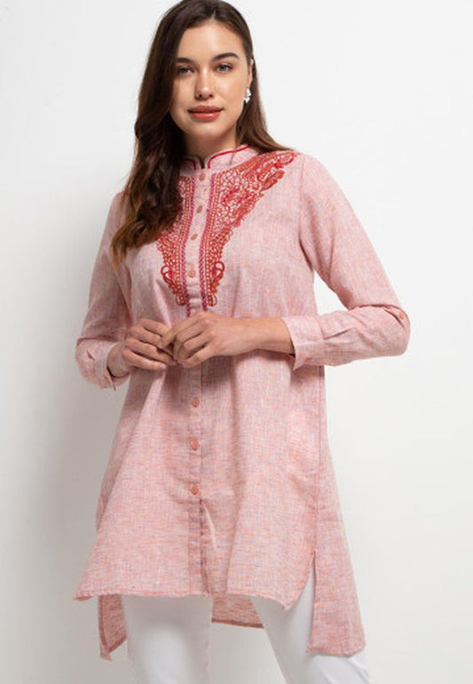TRISET CASUAL AILISH EMBROIDERY BLOUSE - TR3075777