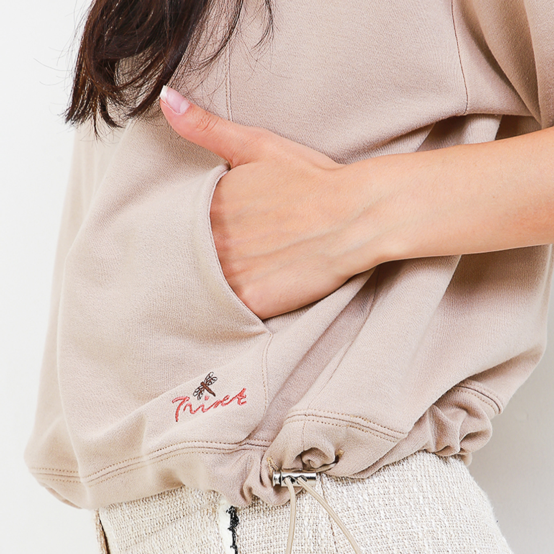Triset Casual Pakaian Wanita GABY LOOSE CROP SWEATSHIRT - TK5033900