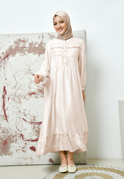 Triset Ladies Maxi Dress Wanita Silk Lengan Panjang Ruffle | Reguler Fit | LD8005978