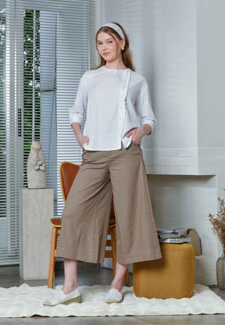 Triset Ladies Blouse Wanita Asimetris Lengan Tiga Perempat Ruffle | Reguler Fit | LR305169003